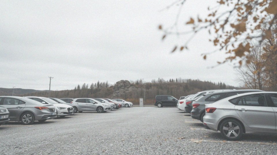 Czy parking w Jaskini Bielańskiej jest płatny?